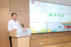 <b><b>让家长及时领会学校食堂加工过程</b></b>